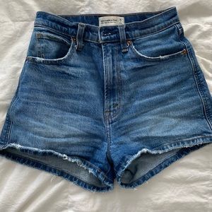Abercrombie Ultra High Rise Mom Jean Short